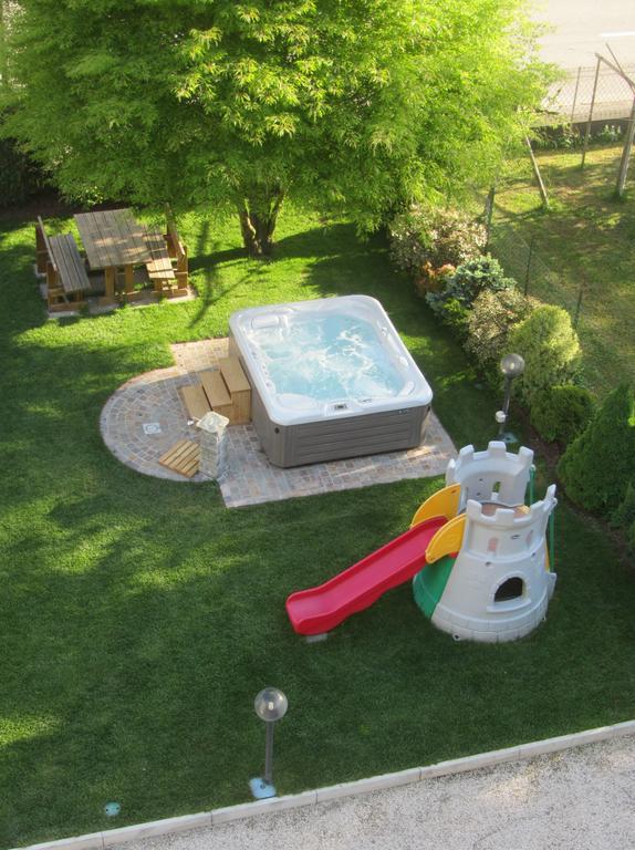 Hotel Daniela Levico Terme Extérieur photo