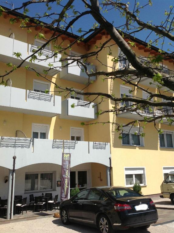 Hotel Daniela Levico Terme Extérieur photo
