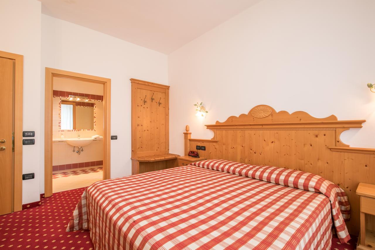 Hotel Daniela Levico Terme Extérieur photo